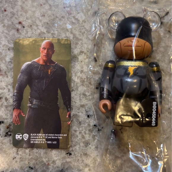 Black Adam BearBrick - Picture 2 of 3